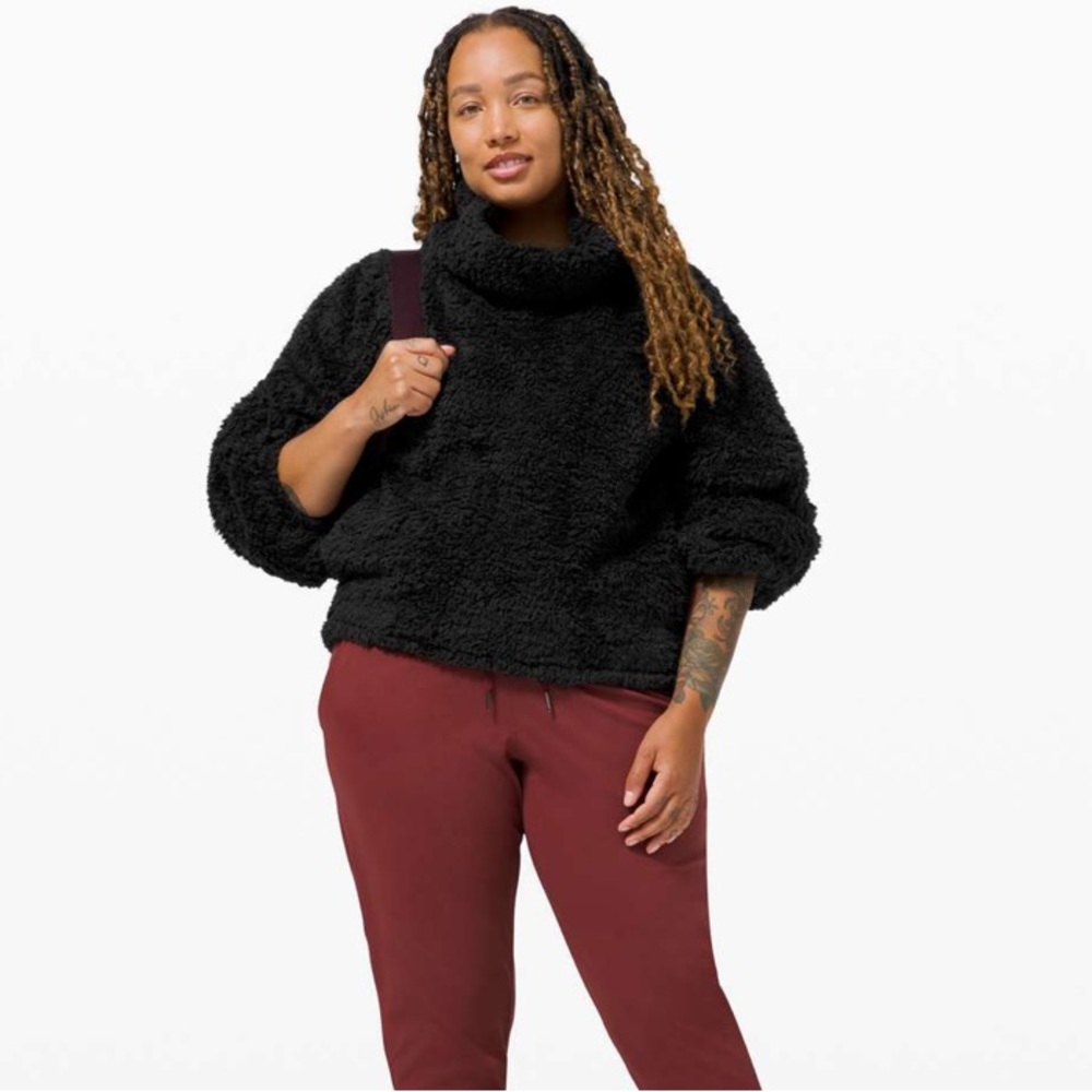 Lululemon Warm Restore Sherpa size M/L
